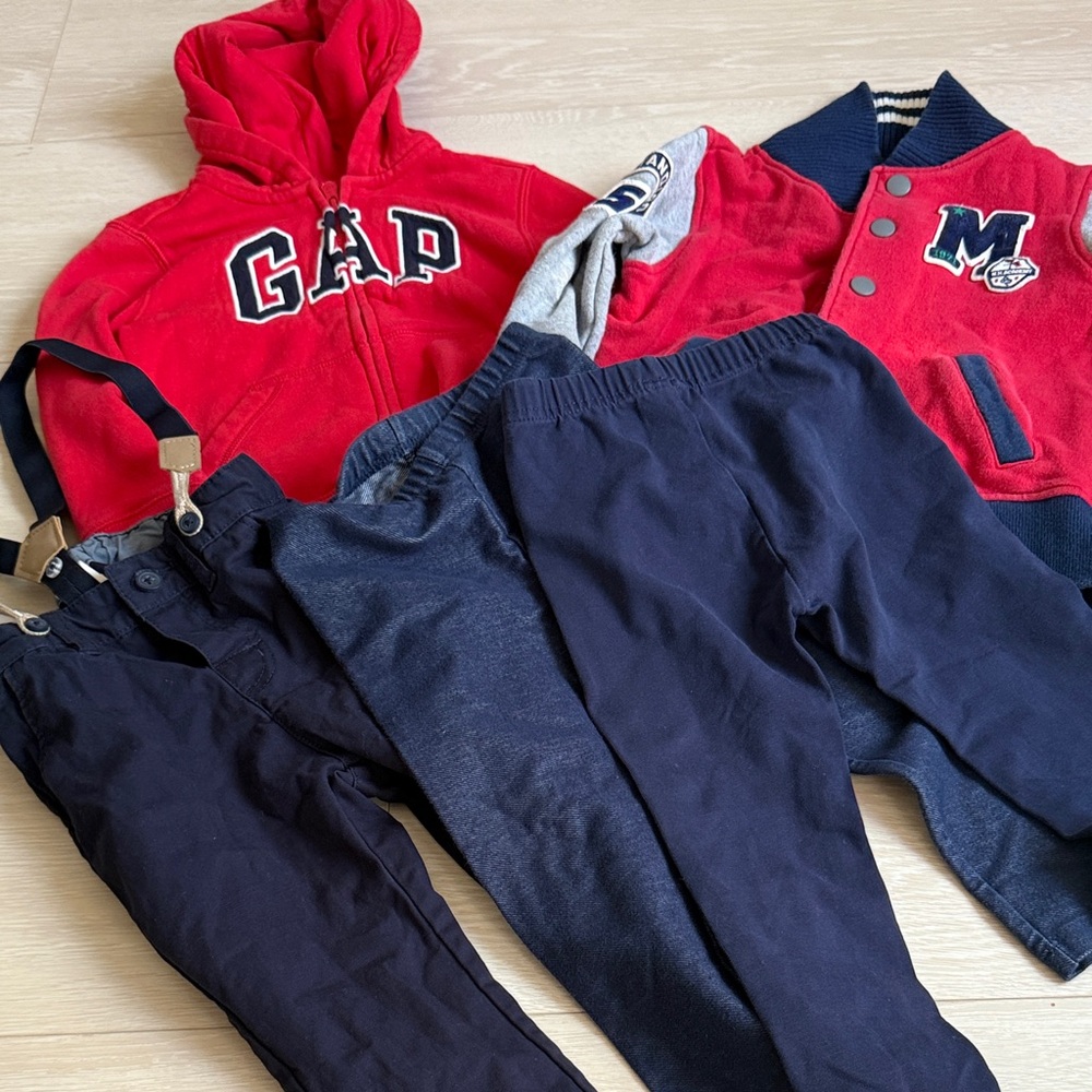 GAP Kids Navy Blue Red Sweater and Pants Bundle 3T